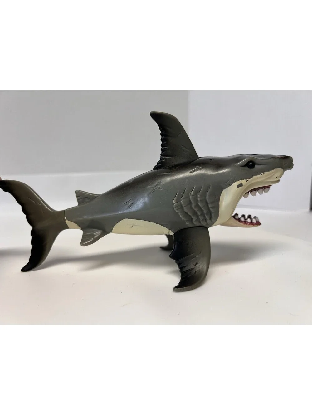 Vintage Toys R Us Shark Figure Biting Action Fin Chomp 8
